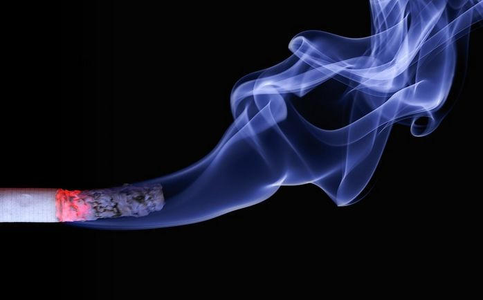 过年家里有人吸烟?教你1分钟去除烟味!