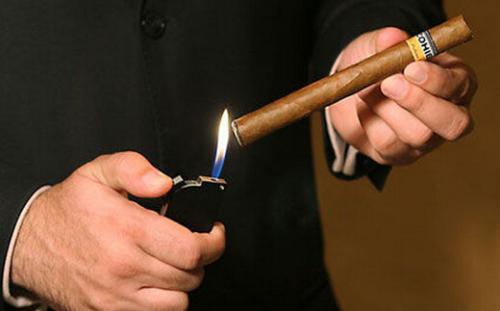 您知道怎么给口腔除烟味吗