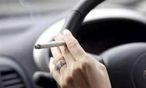 怕车里有烟味？其实轿车除烟味处理起来很简单的！